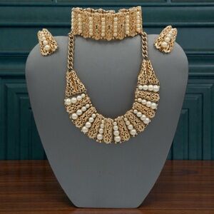NAPIER 1950s Filigree Faux Pearl Collar Necklace, Bracelet, and Earring Set